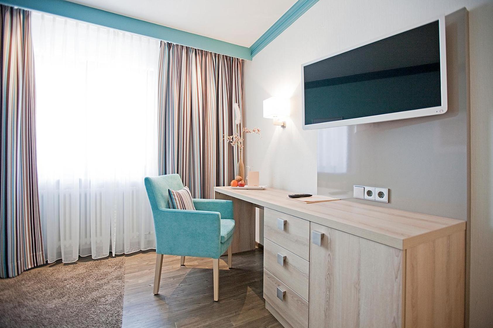 Hotel Krone Ohg Герлинген Номер фото