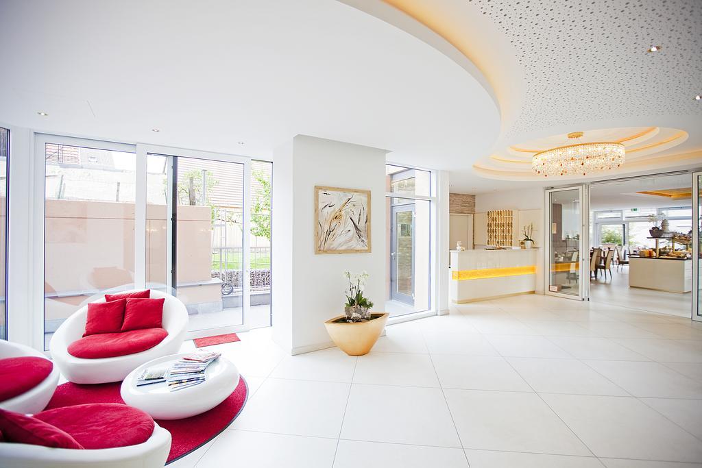 Hotel Krone Ohg Герлинген Экстерьер фото
