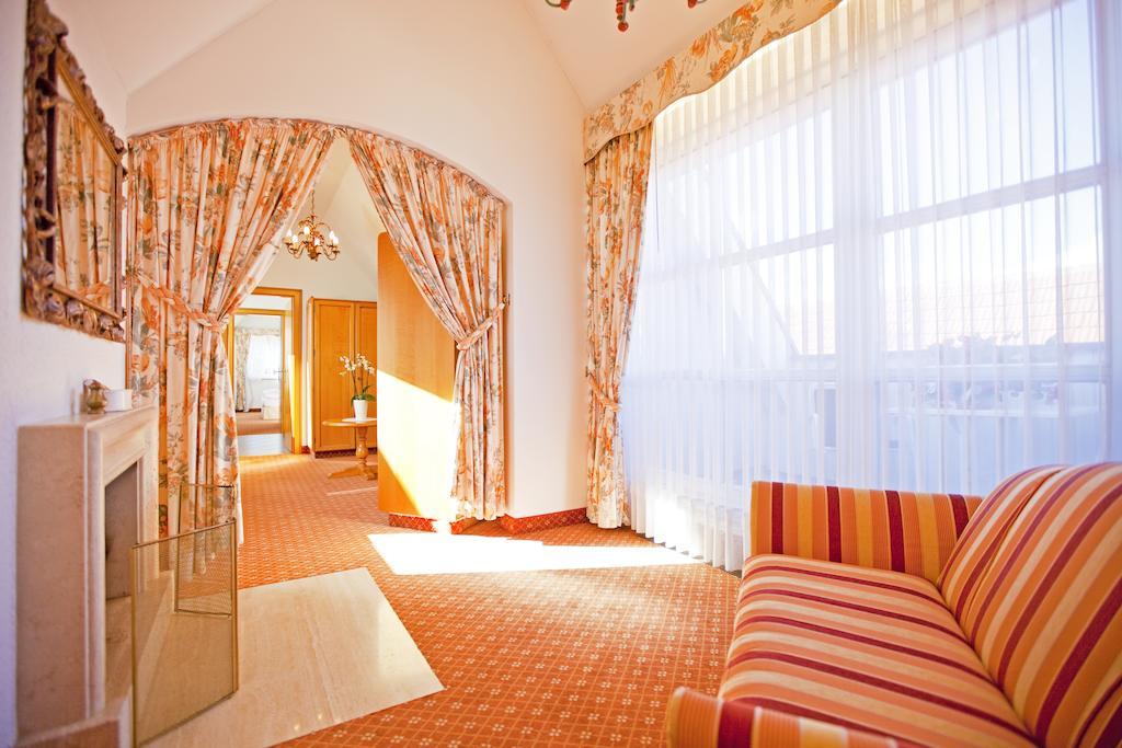 Hotel Krone Ohg Герлинген Номер фото